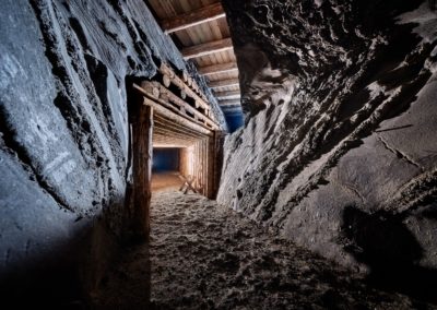 „Niecodzienny świat w soli”. Zapraszamy na wystawę fotografii Ryszarda Tatomira z Kopalni Soli Wieliczka.